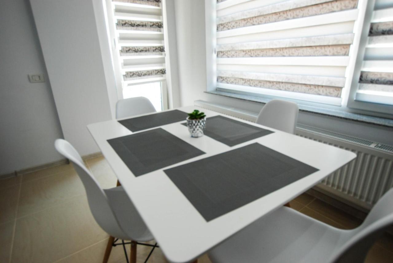 Ambra Apartment Mamaia-Nord Năvodari Exteriör bild